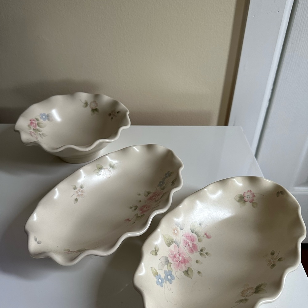 Pfaltzgraff Three PC. Bowl Set